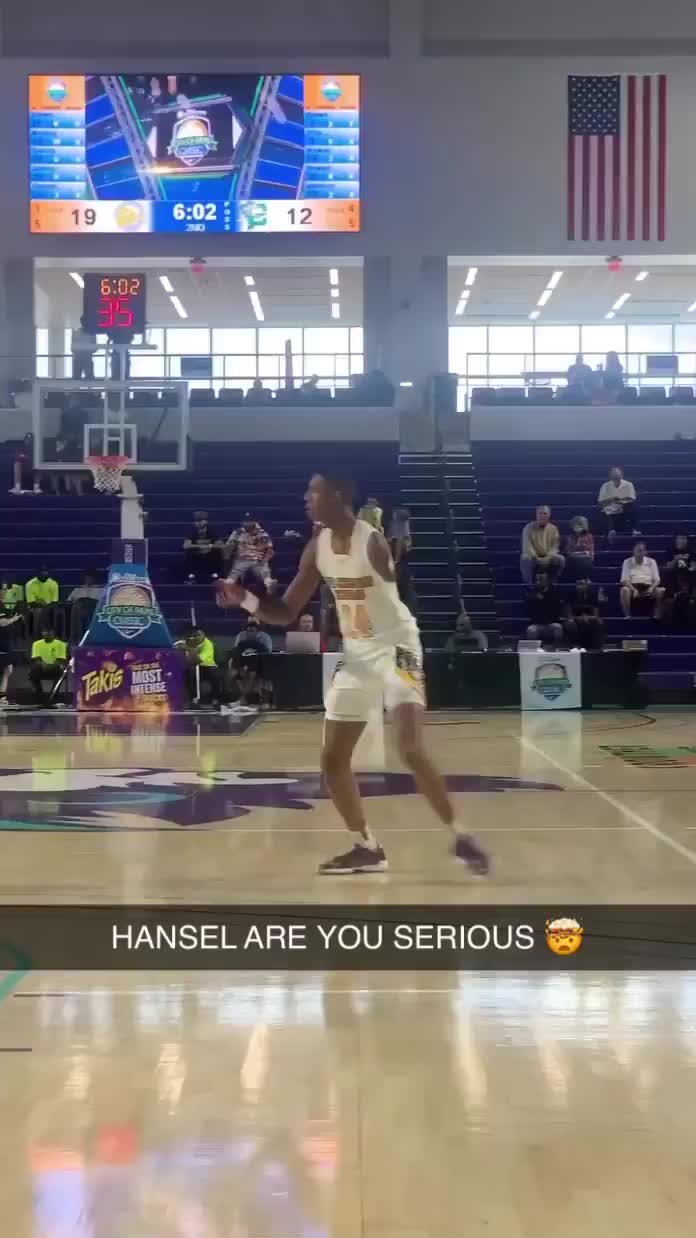 精彩！獨臂高中生Enmanuel Hansel實戰360度轉身上籃