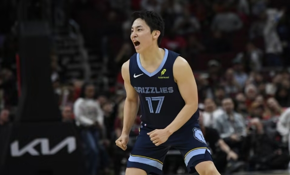 又扎心中國籃球，日本1米73後衛連上NBA官媒，崔永熙無奈打醬油（影）